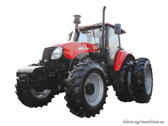 YTO X1604 Tractor