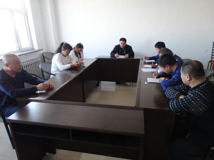 呼伦贝尔市：阿荣旗农机中心召开年度工作总结及2018年重点工作安排会议