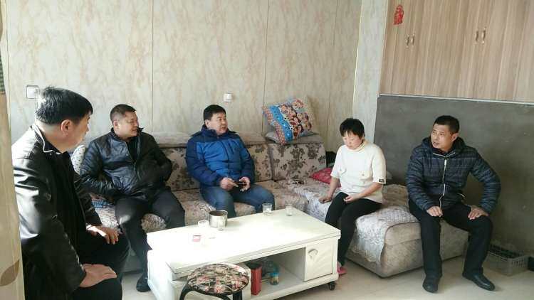 呼伦贝尔市：鄂伦春旗农业机械管理站助力脱贫攻坚迎检工作