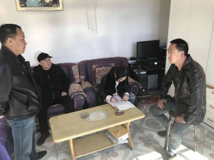 呼伦贝尔市：鄂伦春旗农业机械管理站深入南部乡镇开展农机补贴入户核查工作