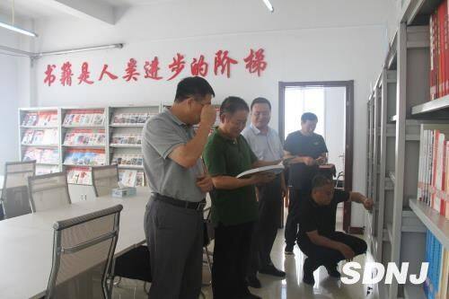 省农业机械技术推广站站长江平调研沂水农机化工作