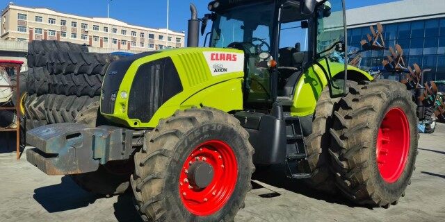 CLAAS 克拉斯850拖拉机