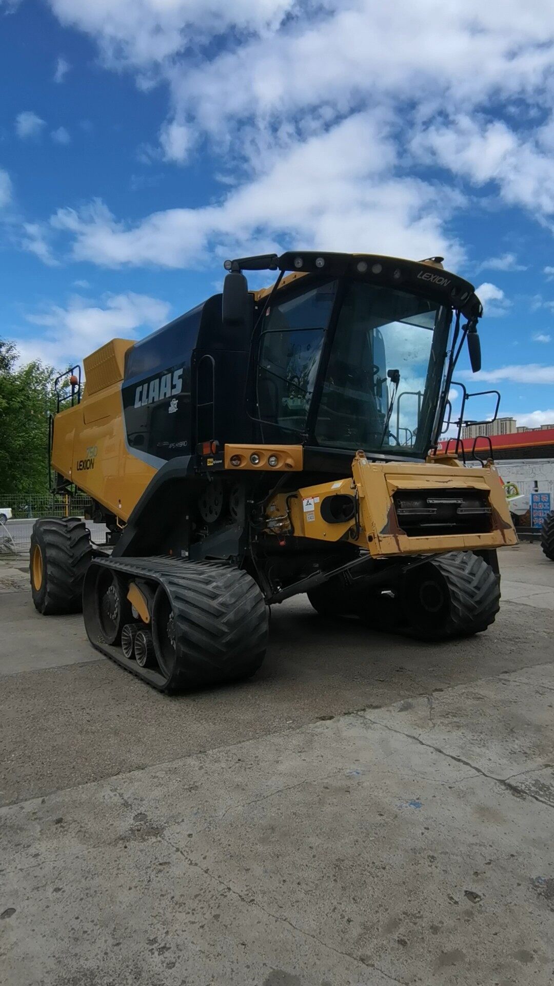 CLAAS 克拉斯LEXION750收割机