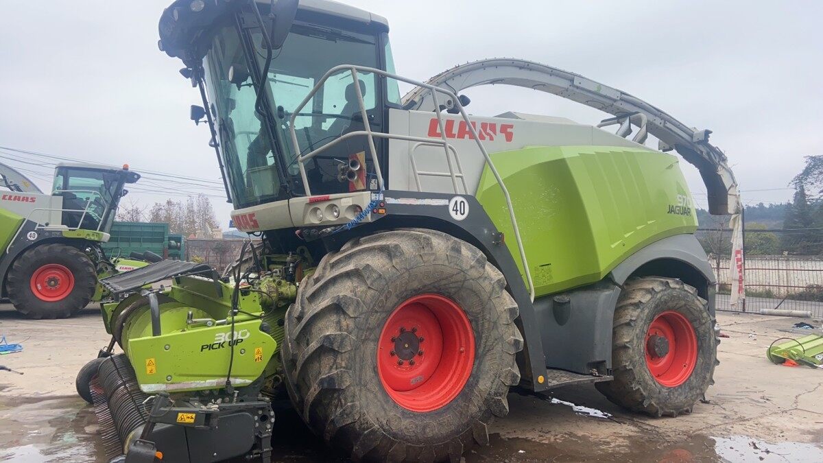 CLAAS 克拉斯JAGUAR970青贮机