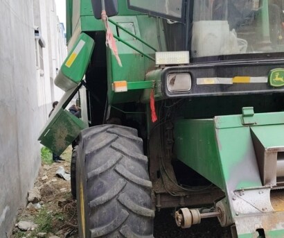 JohnDeere 約翰迪爾W230收割機