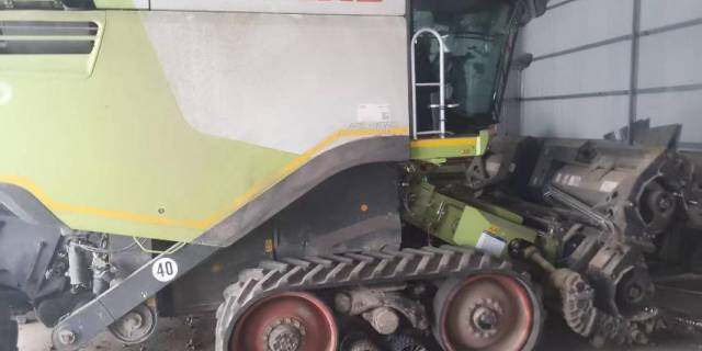 CLAAS 克拉斯LEXION 760TT收割机