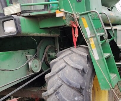 JohnDeere 約翰迪爾W230收割機