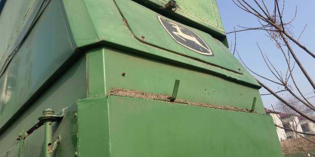 JohnDeere 约翰迪尔W230收割机