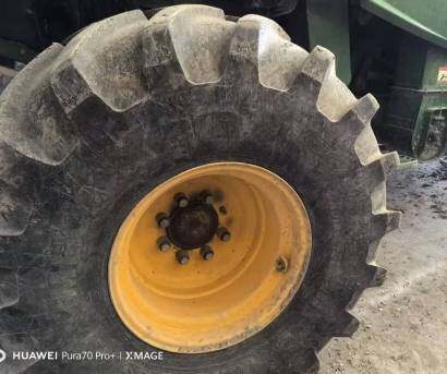 JohnDeere 約翰迪爾S690收割機