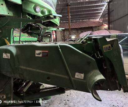 JohnDeere 約翰迪爾S690收割機