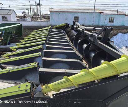 JohnDeere 約翰迪爾S690收割機