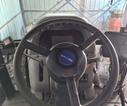 LOVOL雷沃2004-5G拖拉機