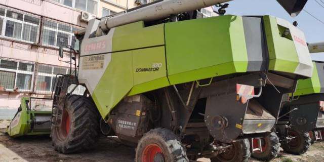 CLAAS 克拉斯D370收割机