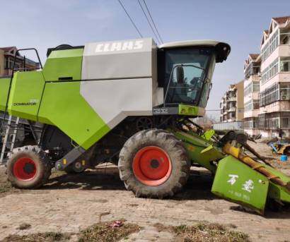 CLAAS 克拉斯D370收割機