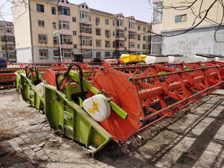 CLAAS 克拉斯D370收割机