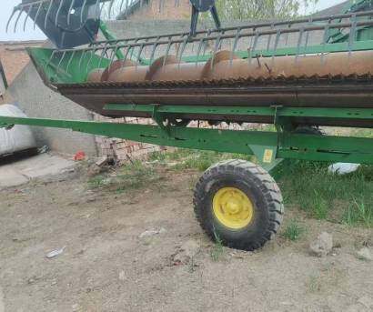 JohnDeere 約翰迪爾W230收割機(jī)