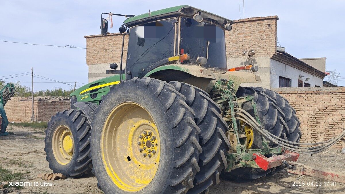 JohnDeere 约翰迪尔7M2204拖拉机