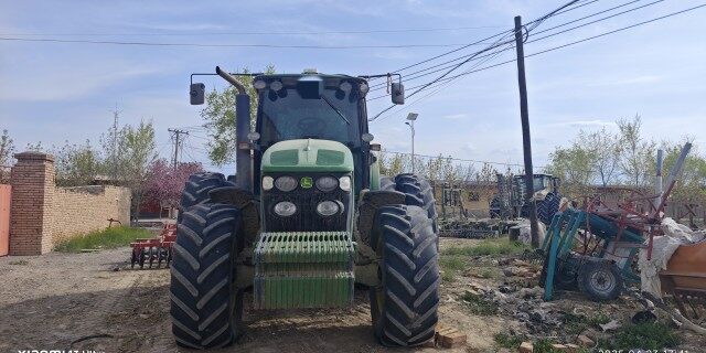 JohnDeere 约翰迪尔7M2204拖拉机