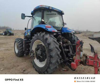 NewHolland紐荷蘭2104拖拉機(jī)