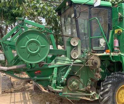 JohnDeere 約翰迪爾W80收割機(jī)