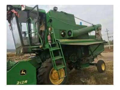 JohnDeere 約翰迪爾W80收割機(jī)