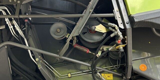 CLAAS 克拉斯克拉斯770TT收割机