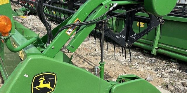 CLAAS 克拉斯克拉斯770TT收割机
