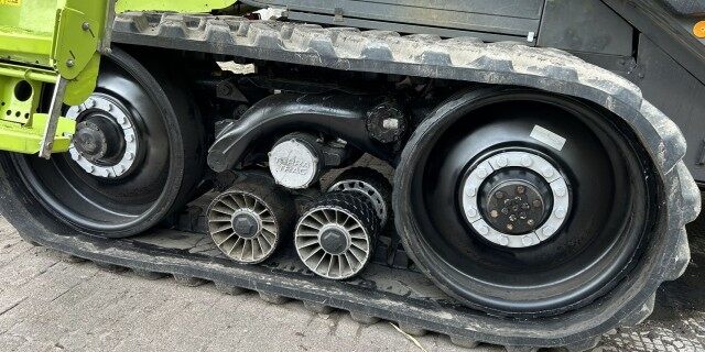 CLAAS 克拉斯克拉斯770TT收割机