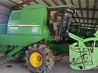 JohnDeere 约翰迪尔C120收割机