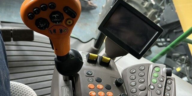 JohnDeere 约翰迪尔S680收割机