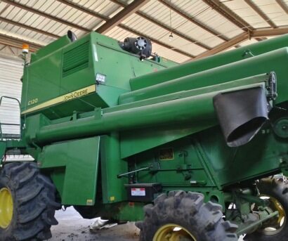 JohnDeere 約翰迪爾C120收割機(jī)
