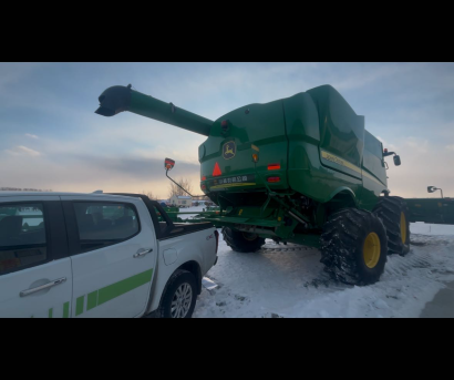 JohnDeere 約翰迪爾S680收割機