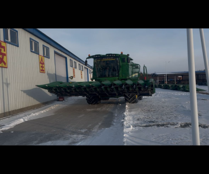 JohnDeere 約翰迪爾S680收割機