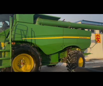 JohnDeere 約翰迪爾S680收割機