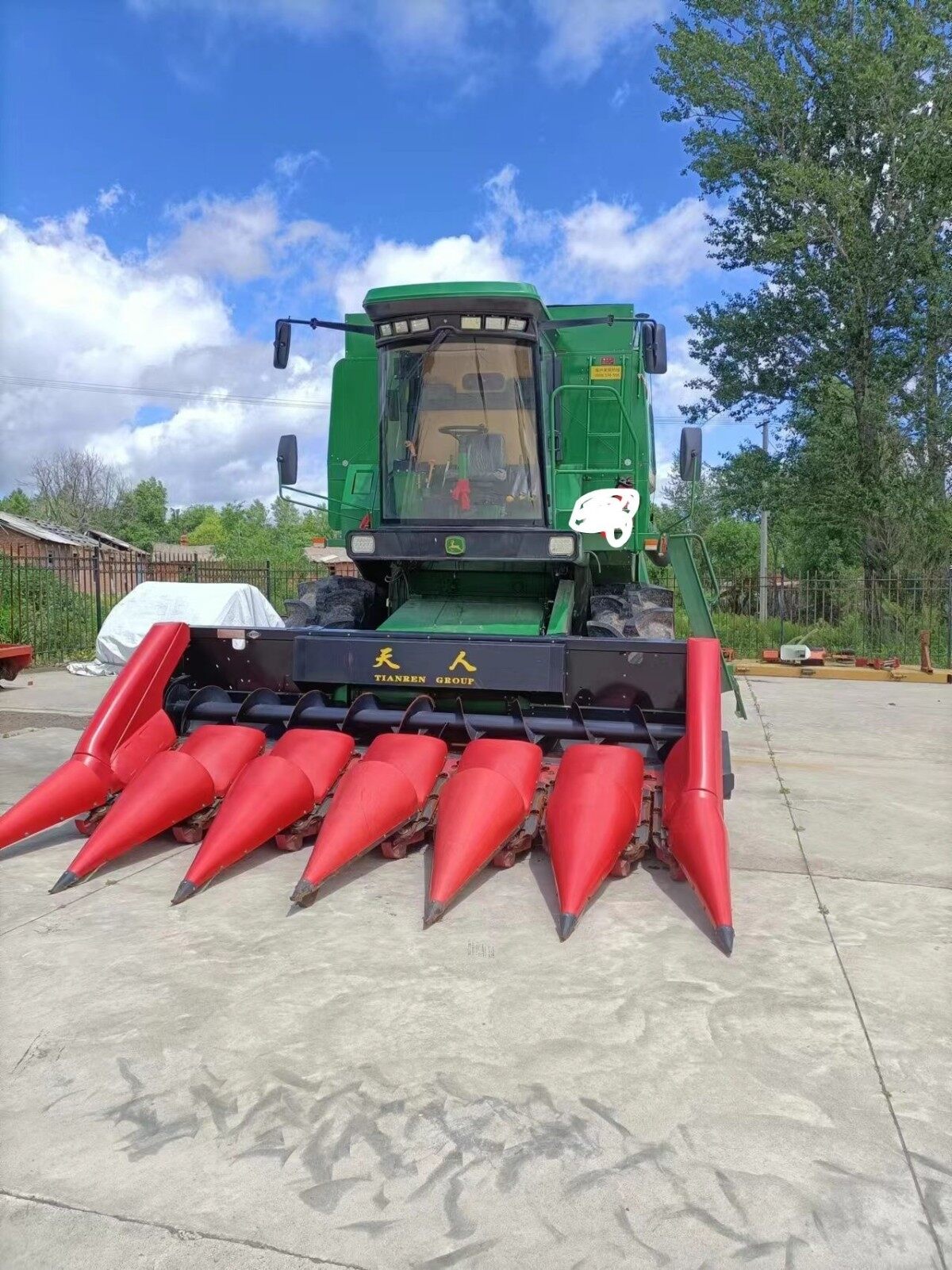 JohnDeere 约翰迪尔R230收割机