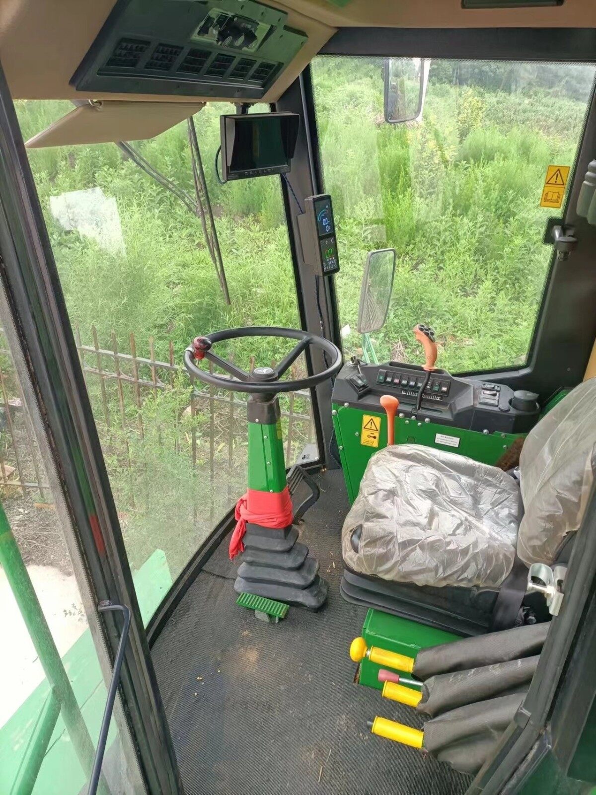 JohnDeere 约翰迪尔R230收割机