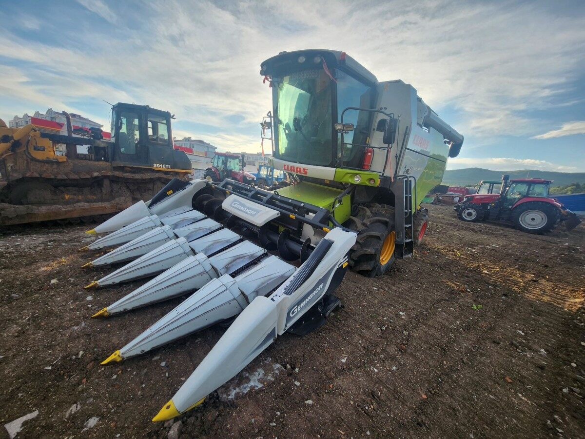 CLAAS 克拉斯D370收割机