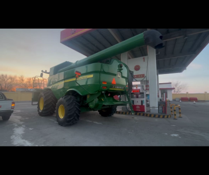 JohnDeere 約翰迪爾S680收割機