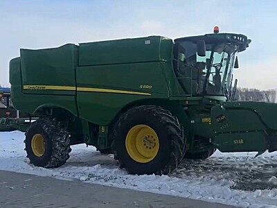 JohnDeere 约翰迪尔S680收割机