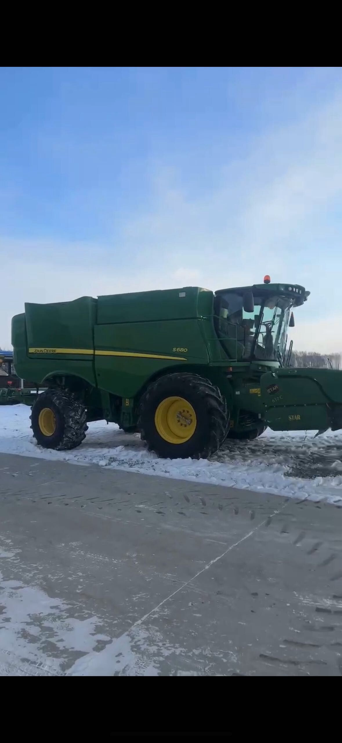 JohnDeere 约翰迪尔S680收割机