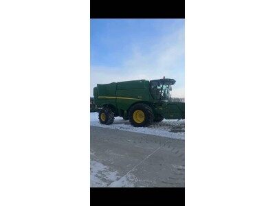 JohnDeere 約翰迪爾S680收割機(jī)