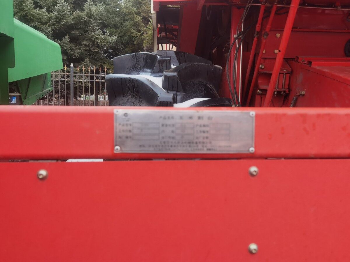 雷沃GK120收割机