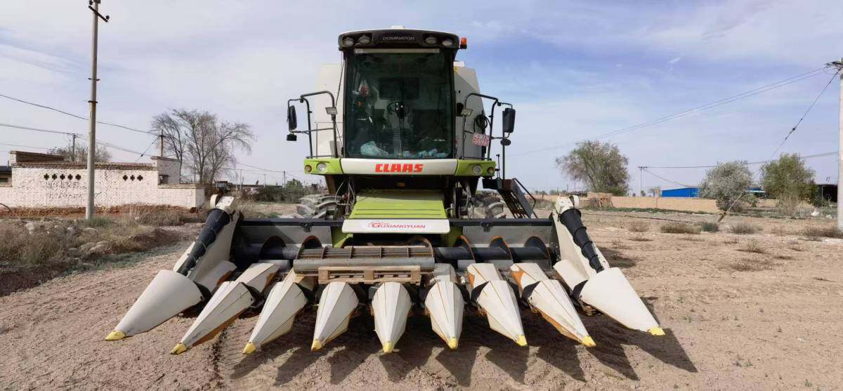 CLAAS 克拉斯370收割机