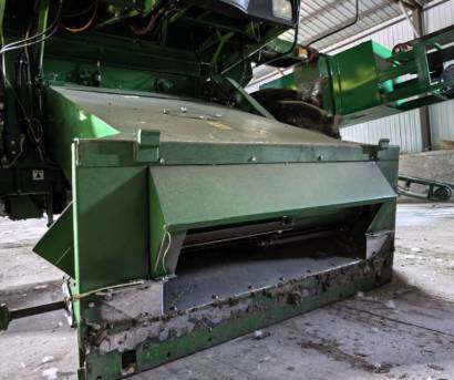 JohnDeere 約翰迪爾R230收割機