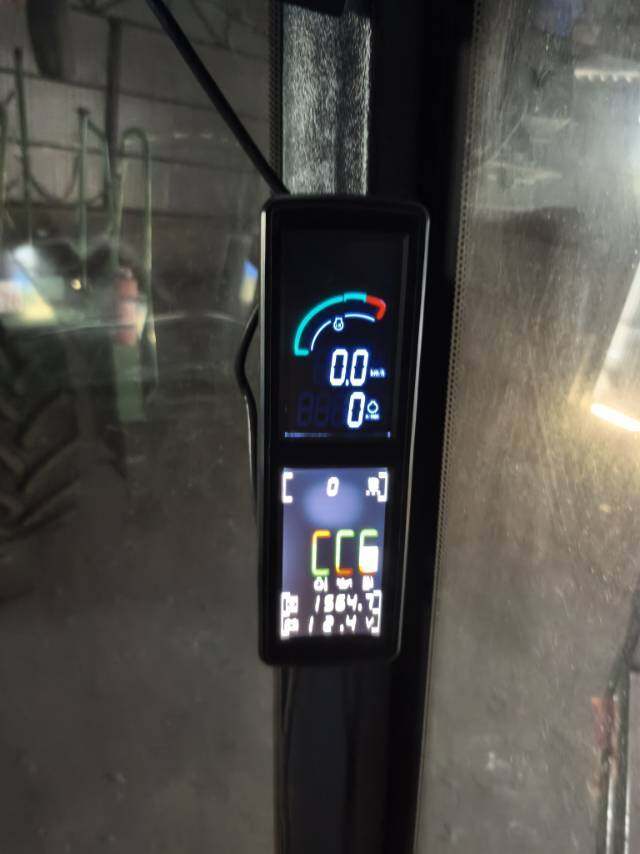 JohnDeere 约翰迪尔R230收割机