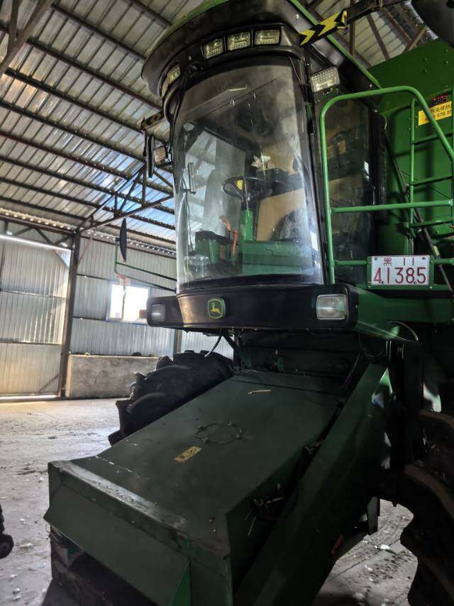 JohnDeere 约翰迪尔R230收割机