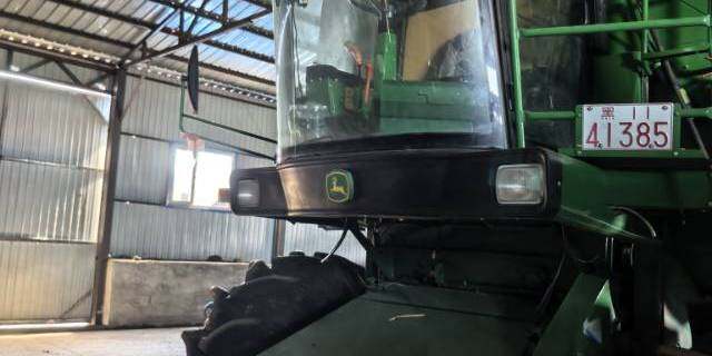 JohnDeere 约翰迪尔R230收割机