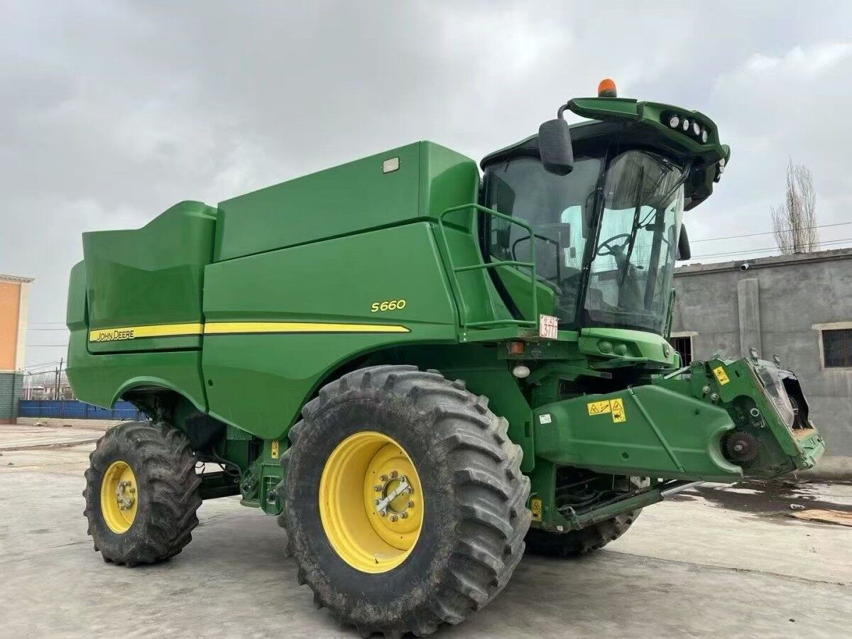 JohnDeere 约翰迪尔S660收割机