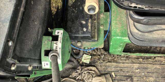 JohnDeere 约翰迪尔W210收割机