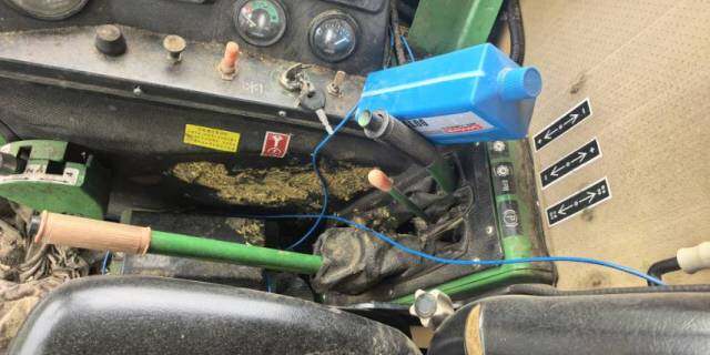 JohnDeere 约翰迪尔W210收割机